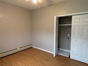 Building Photo - 16 Clifton St