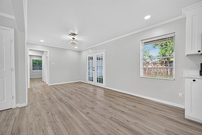 Foto del edificio - 1803 Foxwood Rd