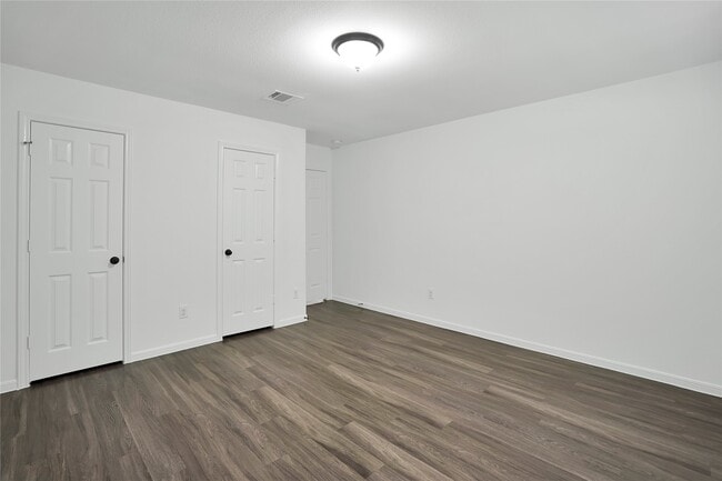 Building Photo - 9214 St Laurent Ln