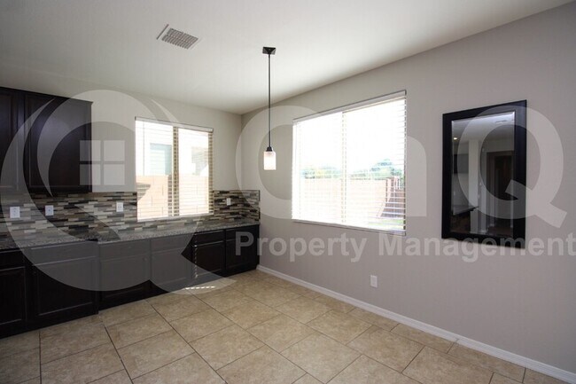 Foto del edificio - 13153 W Lariat Ln