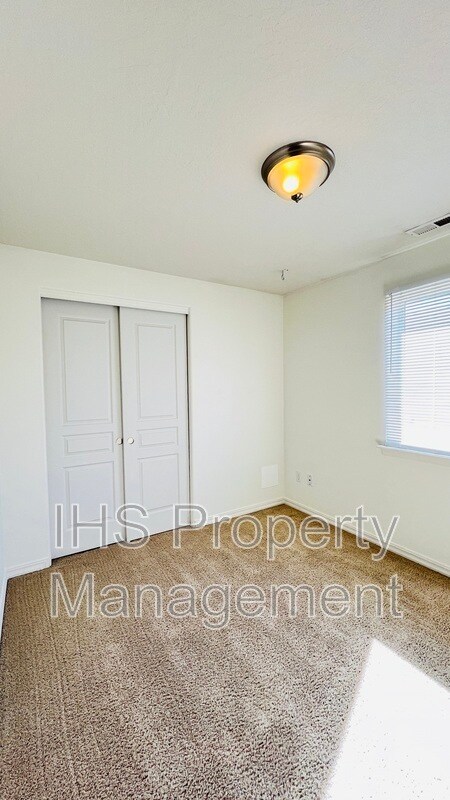 Foto del edificio - 5718 Westport Ln