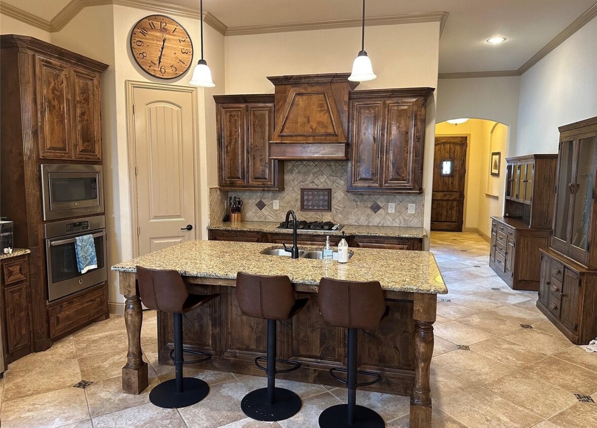 Foto del edificio - 1000 Forest Hill Dr