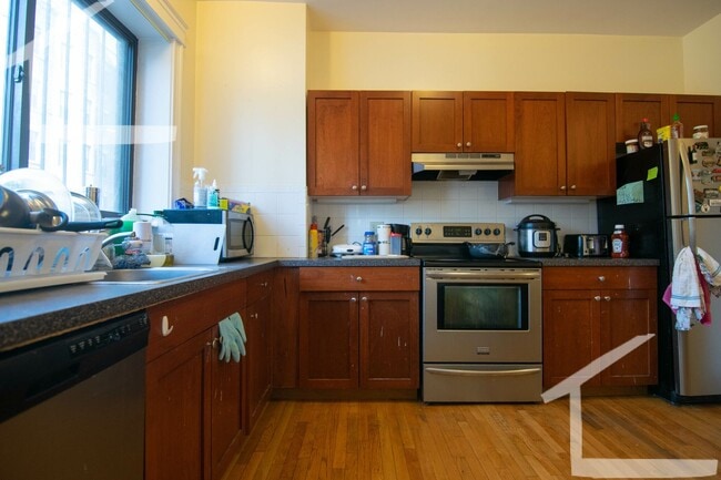 Photo - 25 Glenville Ave., Apartment