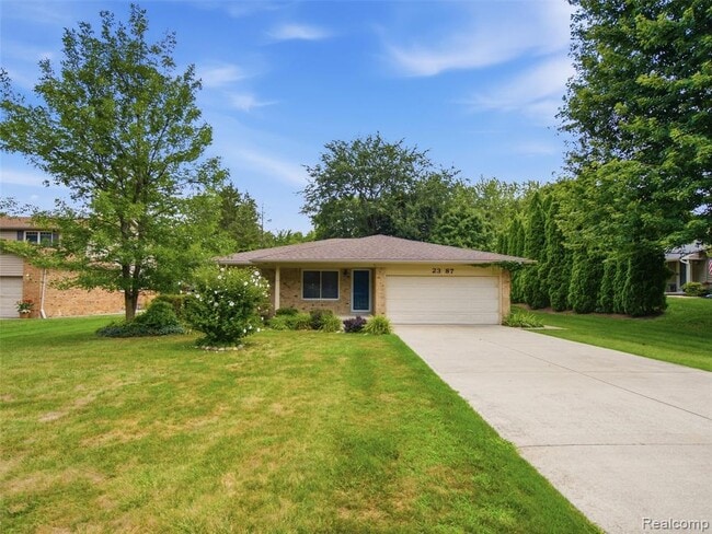 Building Photo - 2387 Sanders Pl