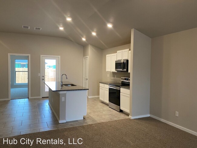 Building Photo - 3 br, 2 bath House - 13803 Avenue S