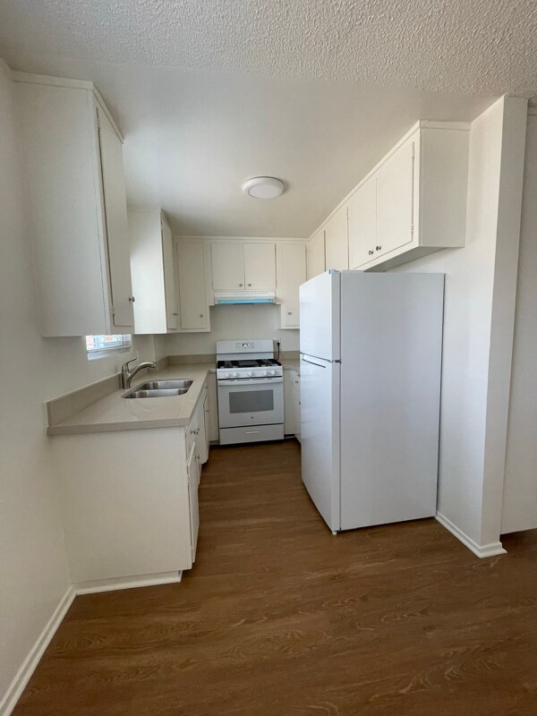 Building Photo - 946 Arapahoe St