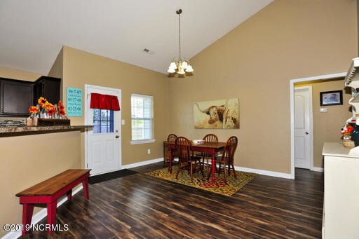 Building Photo - 212 Lockwood Ct