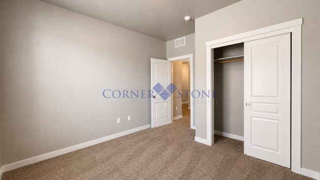 Building Photo - Fantastic Home With No Back Neighbors!