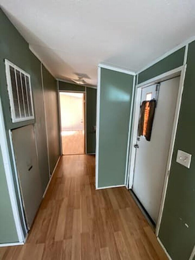 Building Photo - 2/2 IN Rutherford County, NC