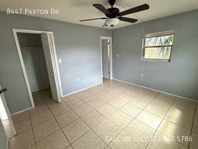 Foto del edificio - 8447 Paxton Dr