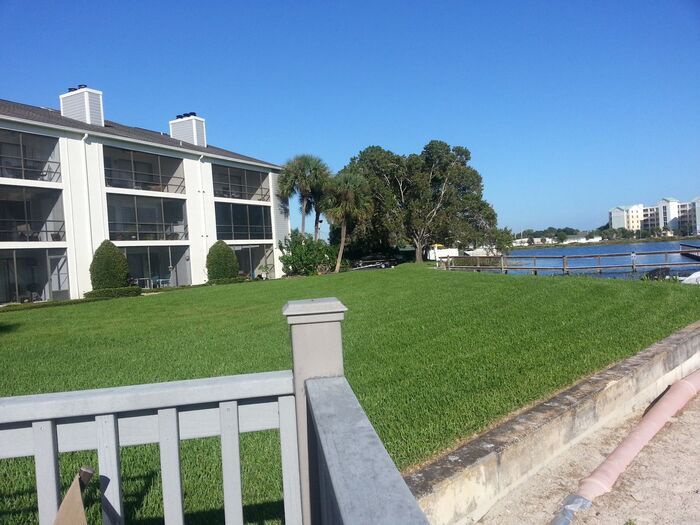 Foto principal - 2/2 Lakefront Condo on Lake Fairview