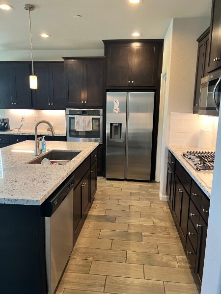 Foto del edificio - 2412 Galloping Trail Ct