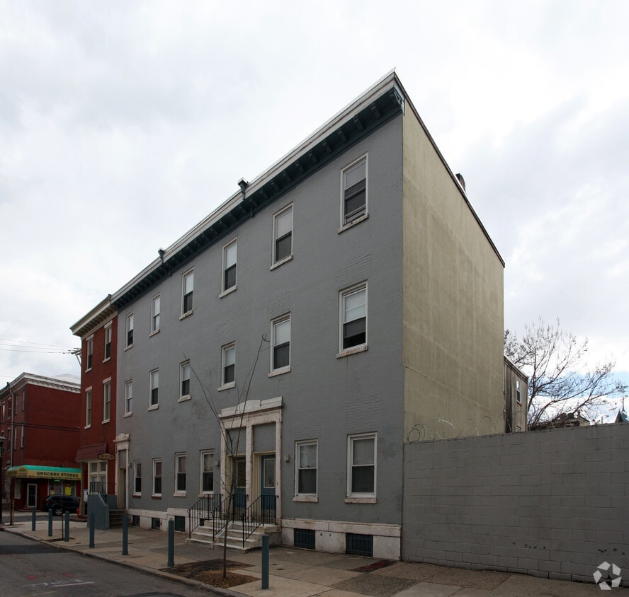 Primary Photo - Maple Mt Vernon Apartments