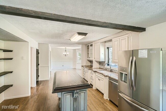 Foto del edificio - 4 br, 2.5 bath House - 75 Picketts Ridge C...
