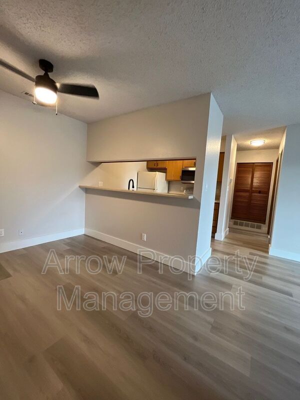 Building Photo - 2330 N 44th St