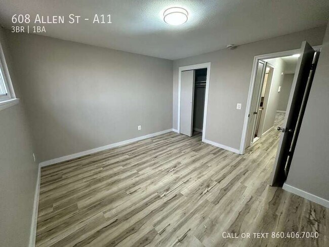 Foto del edificio - 608 Allen St