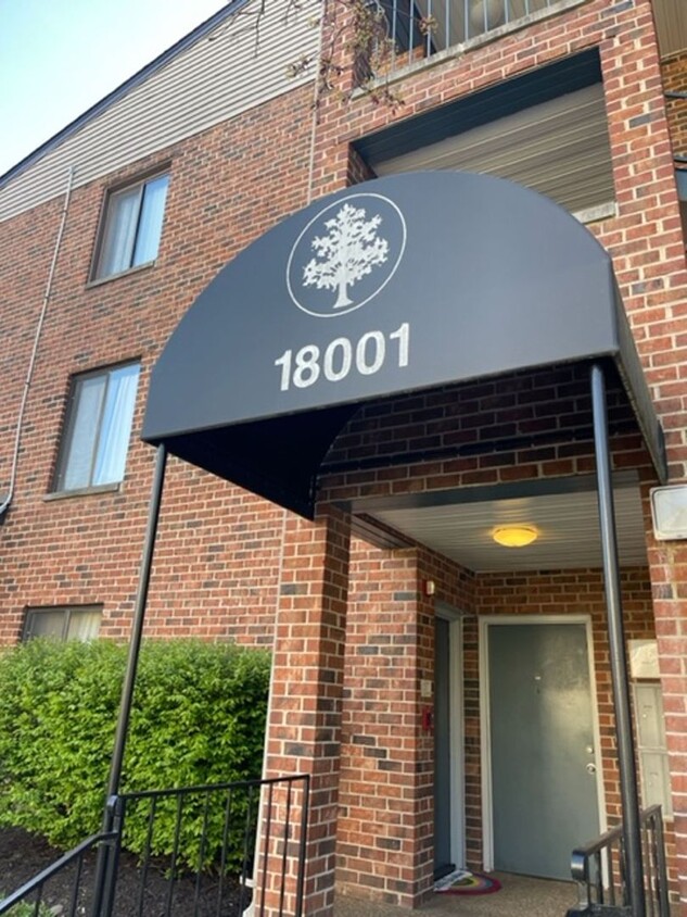 Foto principal - SPACIOUS CONDO IN FARMINGDALE