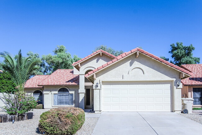 Building Photo - 7352 W Morrow Dr