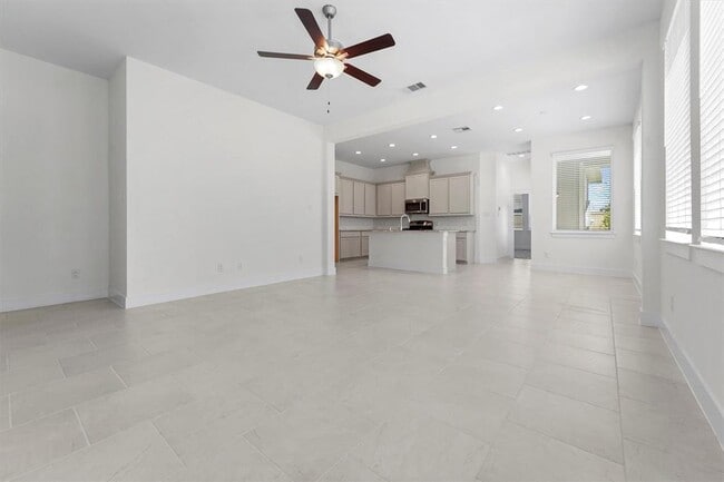 Building Photo - 12954 Rio Mariano Ln