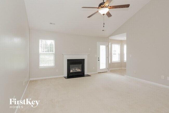 Building Photo - 109 Egerton Dr