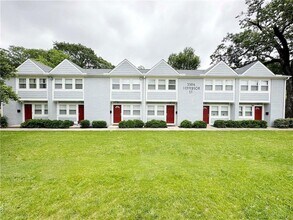 Building Photo - 3594 Jefferson St