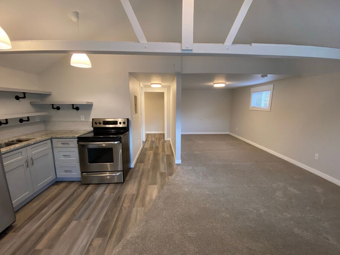 Foto principal - 1004 S Elder St