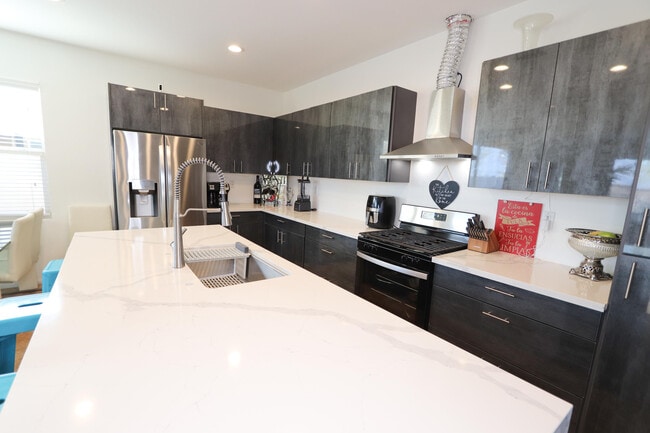 Building Photo - 62679 S Starcross Dr