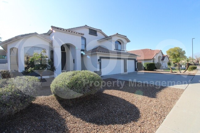 Building Photo - 1535 E Toledo St