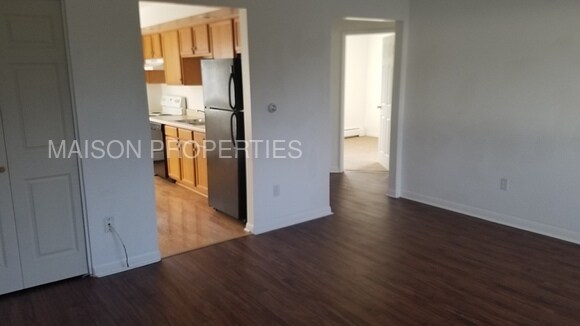 Building Photo - 4 Hickory Manor Dr