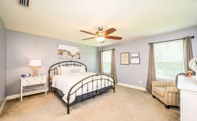 Foto del edificio - 617 Champion Ridge Dr