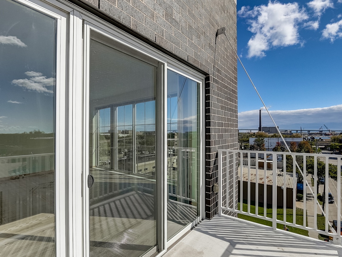 Trio 124 W Washington St Milwaukee, WI Apartments for Rent in