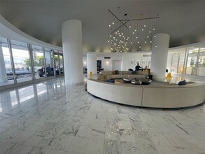 Building Photo - 1000 West Ave