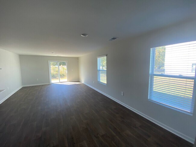 Building Photo - JUNE SPECIAL!!! $500 SECURITY DEPOSIT WITH...