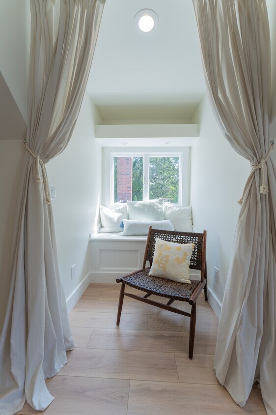 Foto principal - 48 Westwood Dr