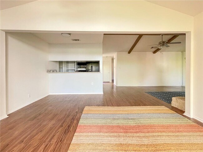 Building Photo - 2304 Trailside Dr