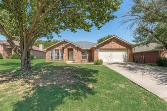 Building Photo - 1709 McGarry Ln