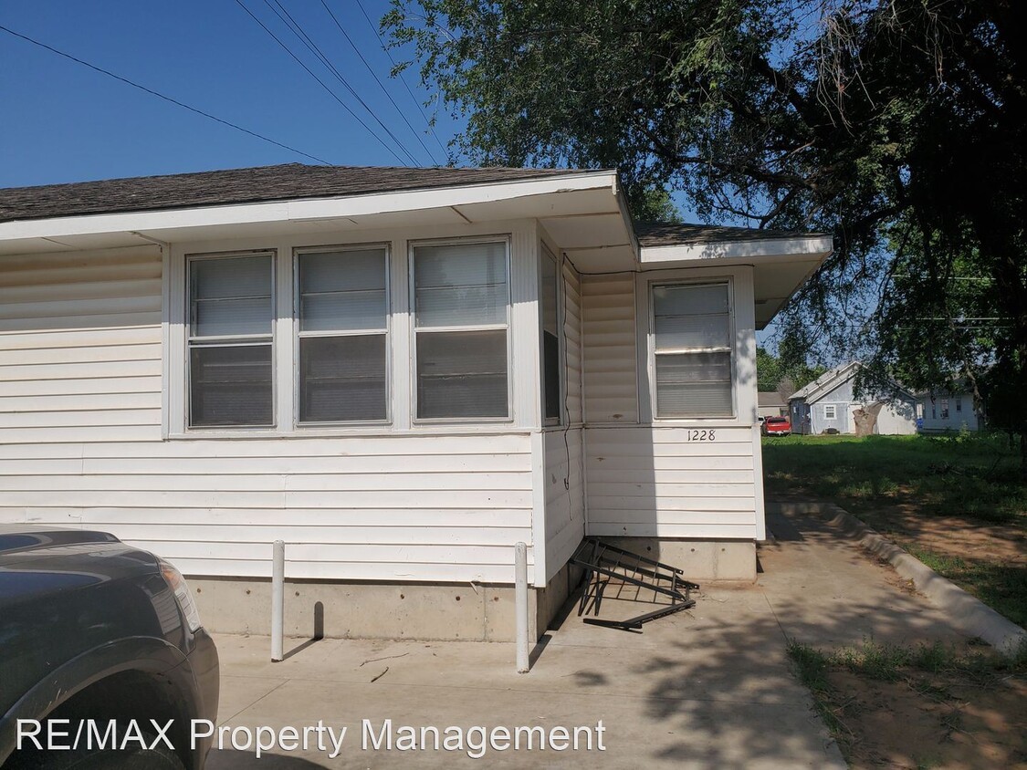 1228 N 13th St, Enid, OK 73701 House Rental in Enid, OK