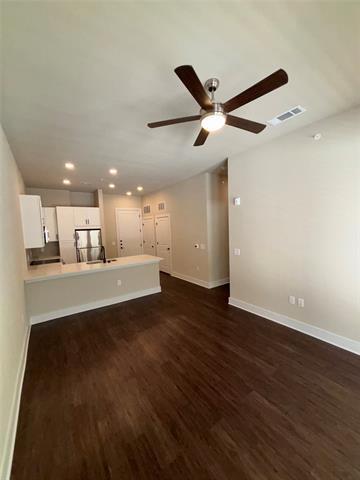 Foto del edificio - 111 Town Pl