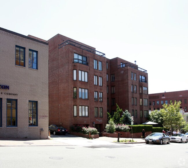Building Photo - Wadsworth House