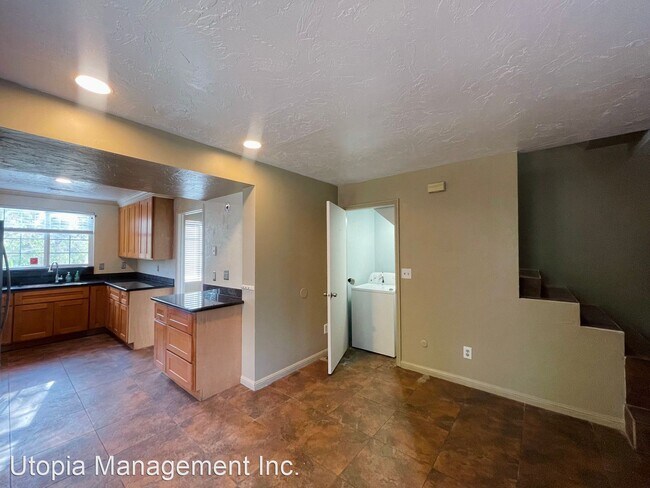 Foto del edificio - 3 br, 1.5 bath House - 4710 San Pablo Dam ...