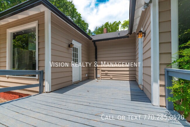 Foto del edificio - 1143 Gracewood Ave SE