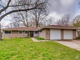 Building Photo - 124 Wareham Ln