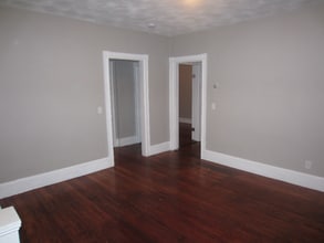 Building Photo - 161-163 Wood St