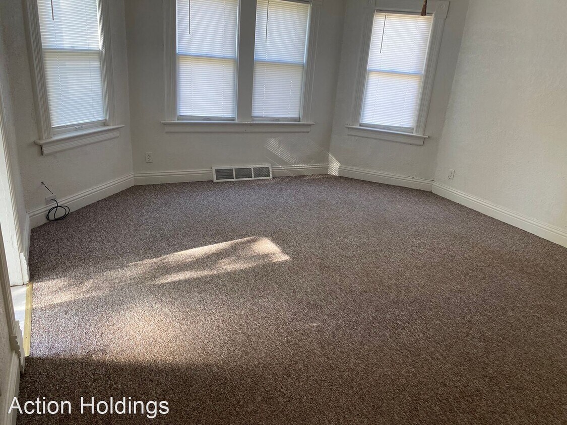 1 Br 1 Bath House 1122 W Charles St House For Rent In Grand Island Ne Apartments Com