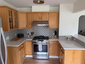Building Photo - 7800 Westview Dr