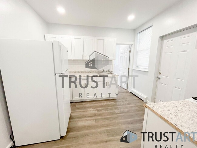 Foto del edificio - 3347 Frankford Ave