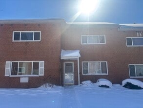 Building Photo - 4958 Caroline Dr