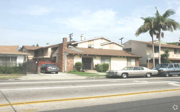 Primary Photo - 10809 Wright Rd