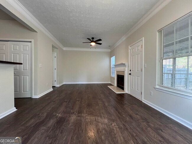 Building Photo - 5610 Hampton Ct