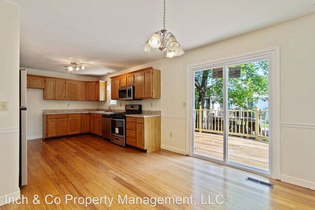Foto del edificio - 4 br, 2 bath House - 10 Hickory Dr.